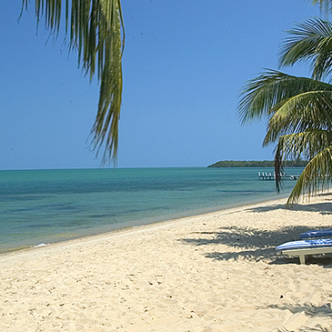 Naked Beach Belize - VoyageDiva - Lauren Mack